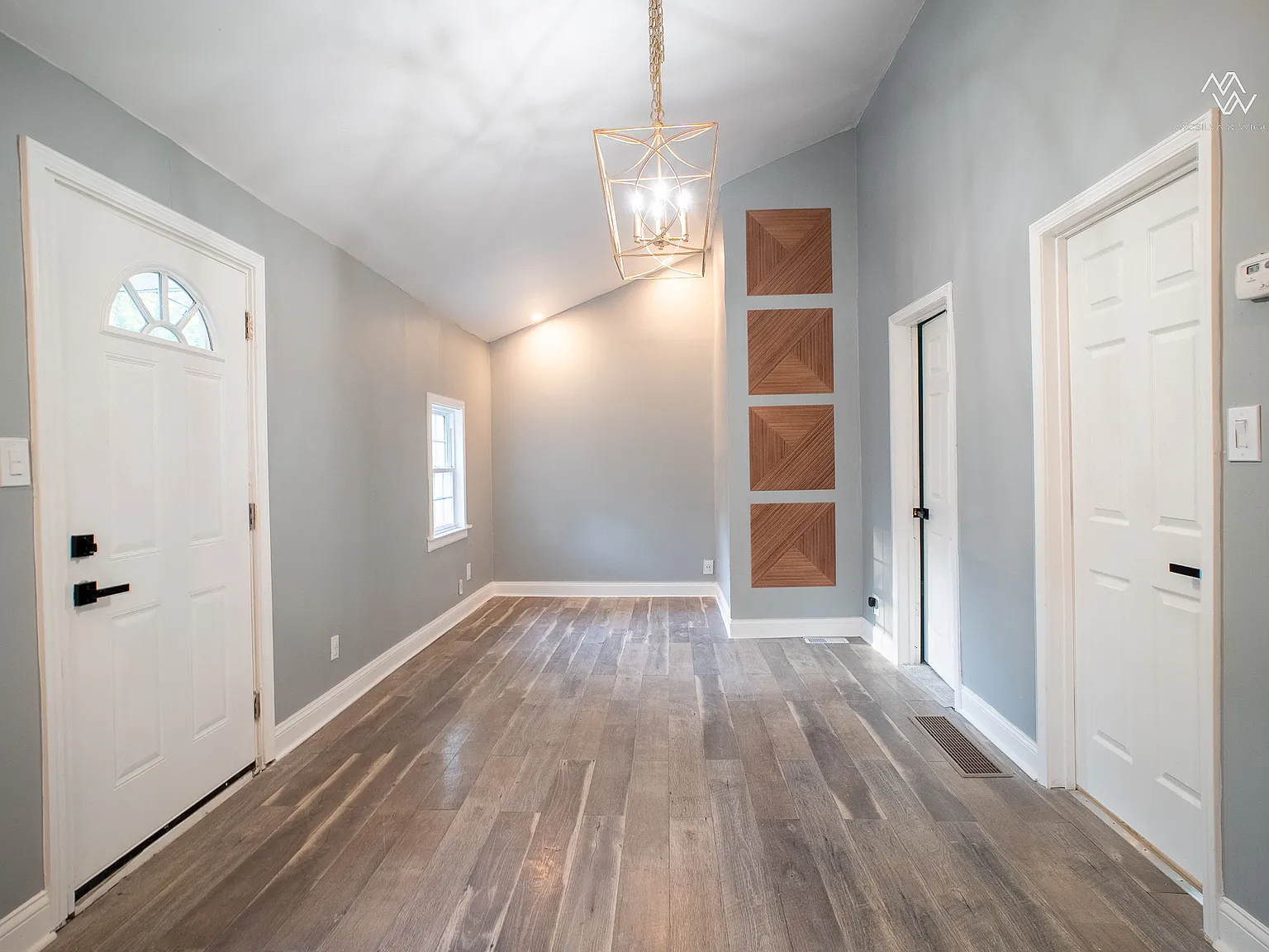 2 bed, 874 sqft, $1,626 — Photo 3