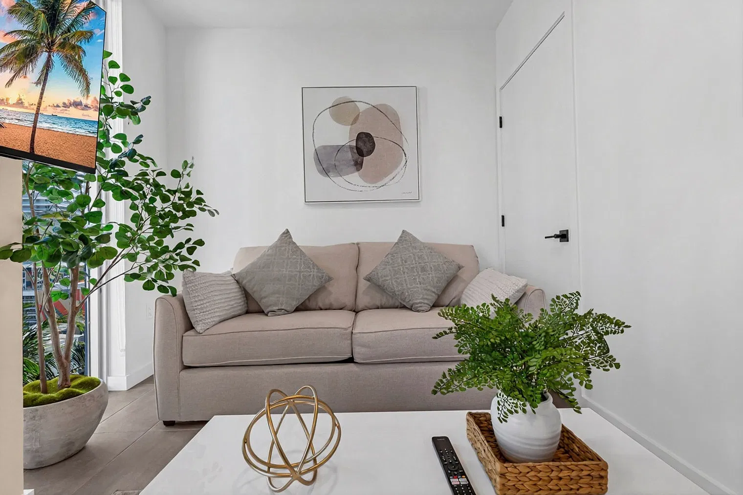 Studio, 1.0 bath, 398 sqft, $5,185 — Photo 2