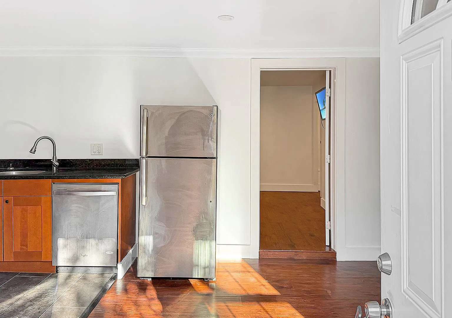 Lovely 1-bedroom in the Heart of South Berkeley — Photo 2