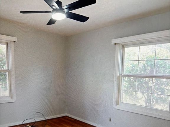 5th image of 925 Jones St