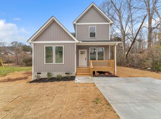 193 Dodd St, Wellford, SC 29385