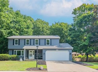 14346 E Hartford Dr, Strongsville, OH 44136