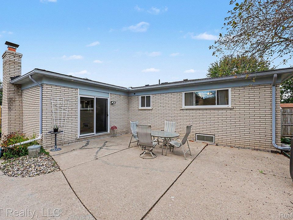 39316 Twenlow Dr, photo 27