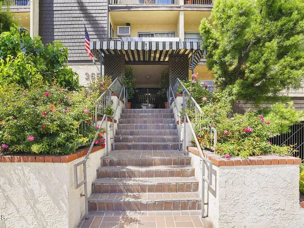 365 Burchett St Unit 112, Glendale, CA 91203