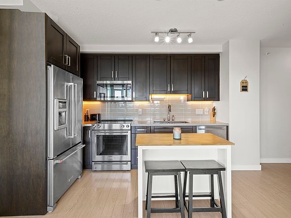 5th image of 11967 80th Ave #1102