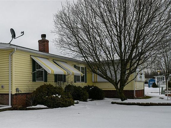 3rd image of 511 Rockview Dr