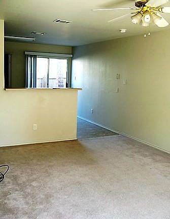 4th image of 311 Creek St APT C