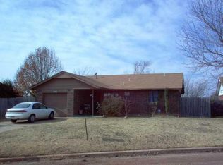 336 Crest Dl, Noble, OK 73068
