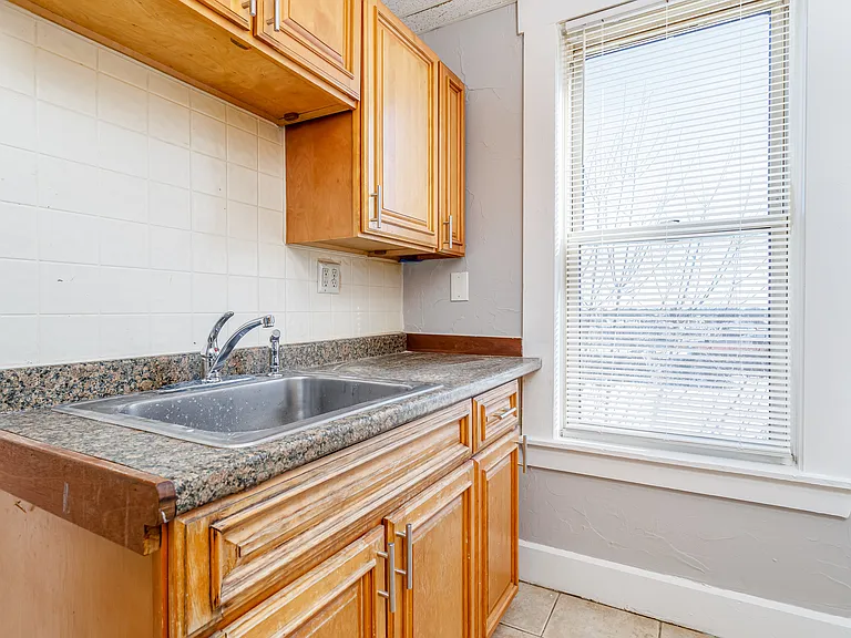 9 Mount Vernon St #5 — Photo 6