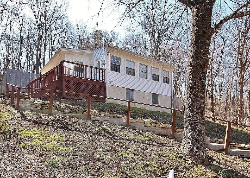 1st image of 37 Lake Claire Dr
