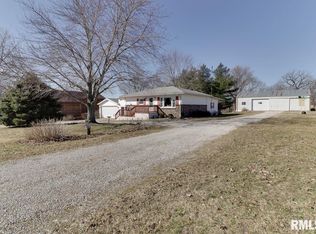 1103 Dale Rd, Armington, IL 61721