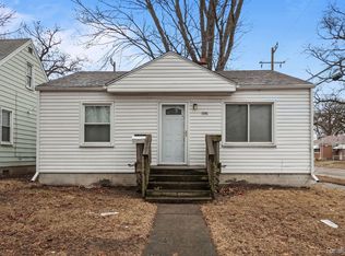 1041 E Madge Ave, Hazel Park, MI