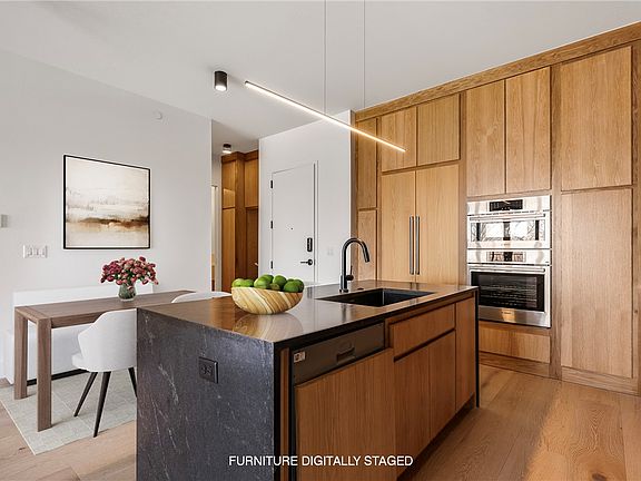 5th image of 905 SE 4th St #309