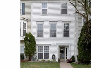 44 Snowberry Ln, Delran, NJ 08075
