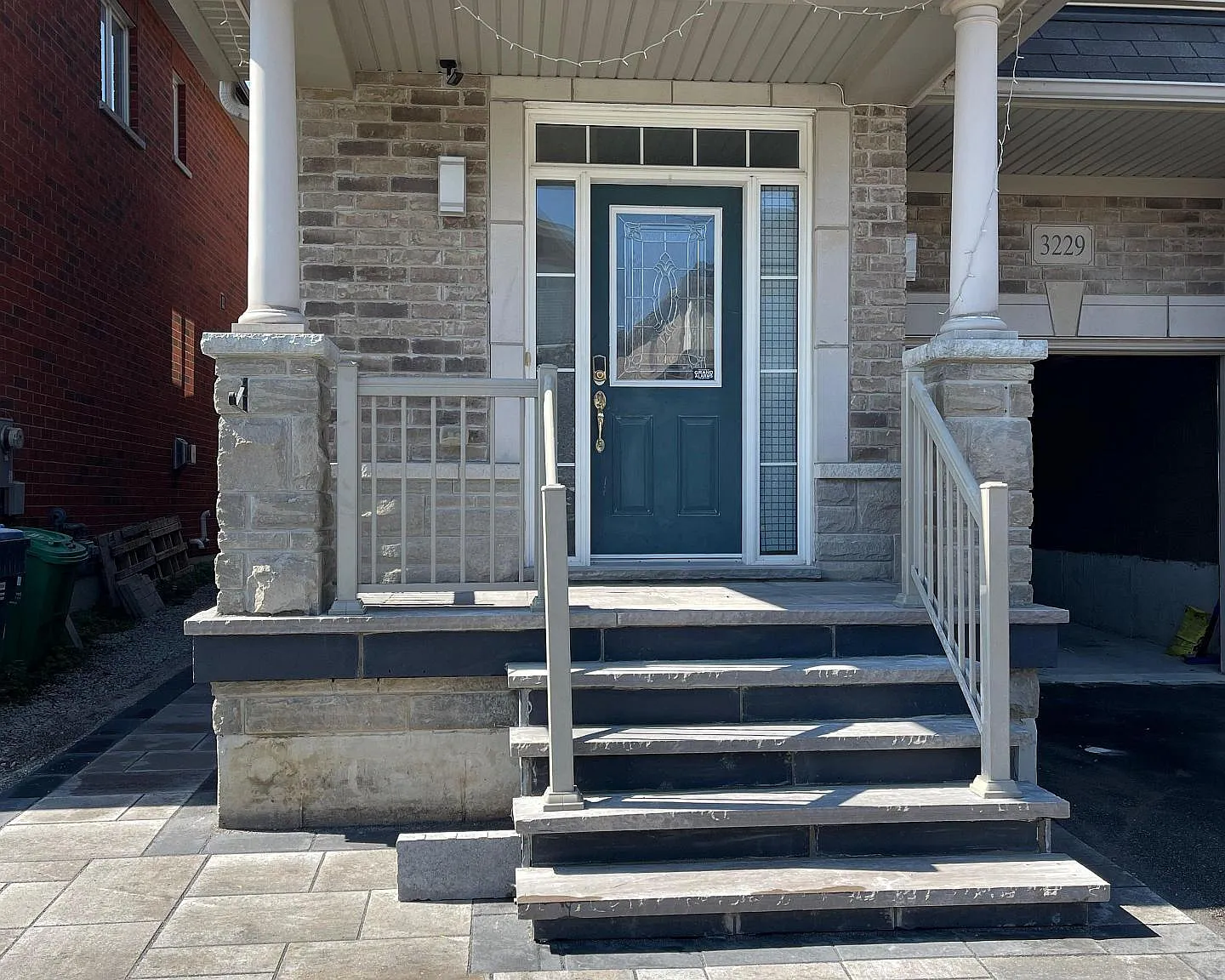 4 bed, $3,500 — Photo 1