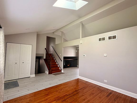 5th image of 400 W 16th St