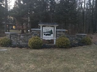 10 Spruce Ridge Dr, New Fairfield, CT 06812