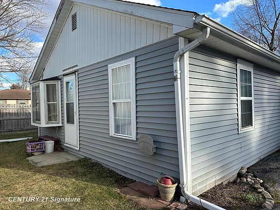 3rd image of 4654 King Rd