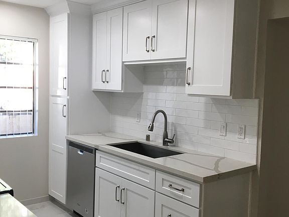 5th image of 626 E Verdugo Ave APT H