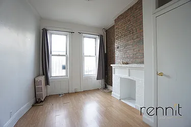 Rented by Rennit Inc.