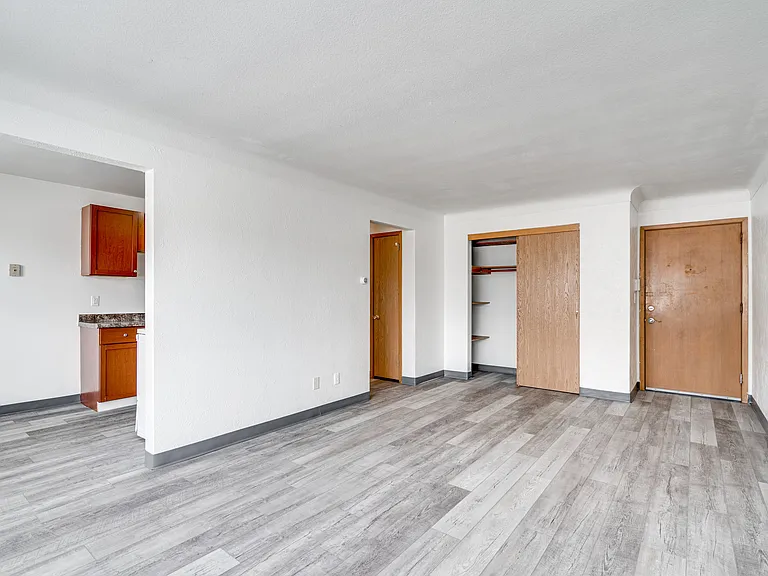 McCarron's View Apartments — Photo 48