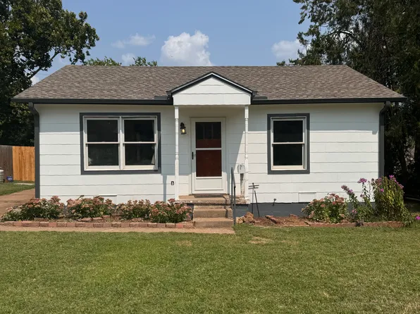 221 S Arrington Dr, Stillwater, OK 74074