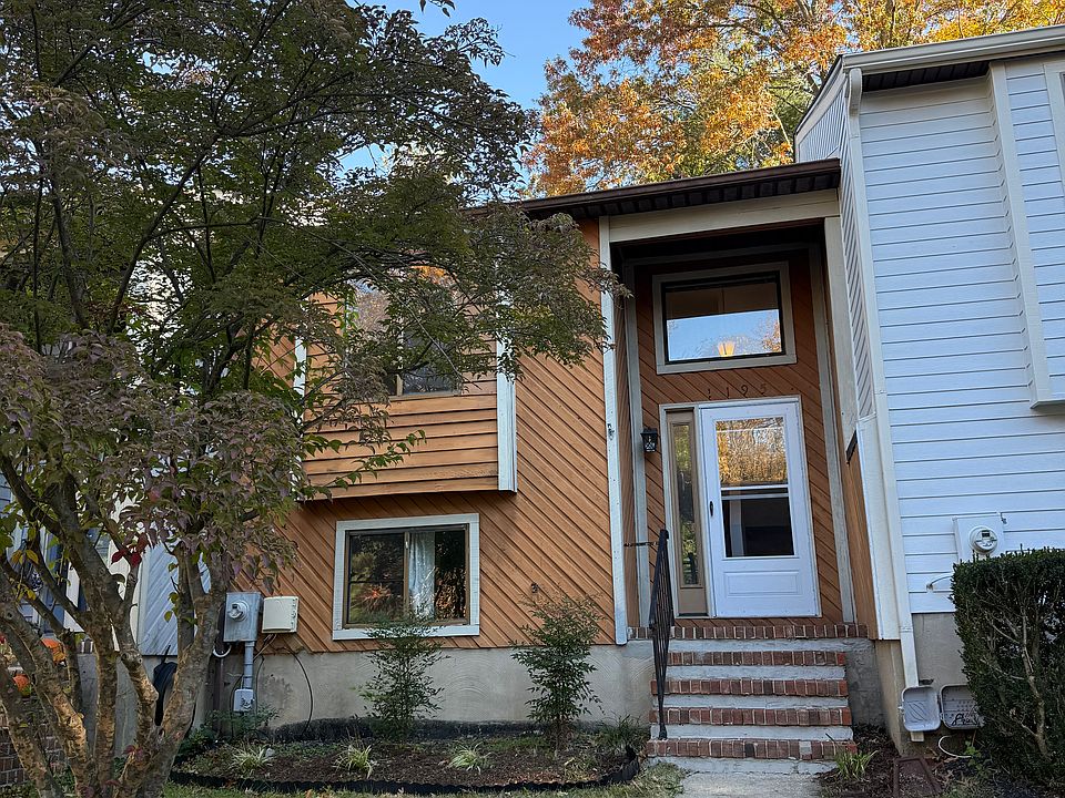 1st image of 1195 Gray Moss Ct