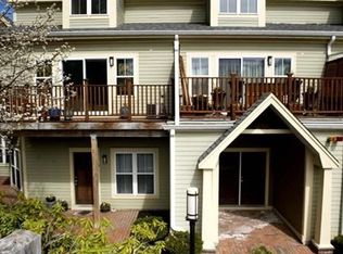 214 Atlantic Ave, Hull, MA 02045