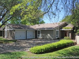 8140 Sun Tree Ln, Fair Oaks, CA 95628