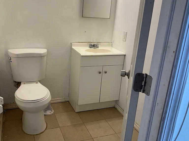 2137 Rhododendron Ct — Photo 11
