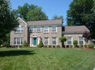 1009 Vixen Dr, Cincinnati, OH 45245