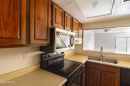 4221 E Almeria Rd #7 Photo 1 4221 E Almeria Rd #7 Photo 1
