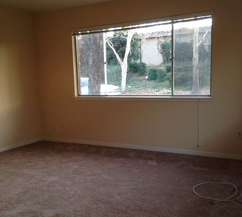 2nd image of 2517 W St APT 01