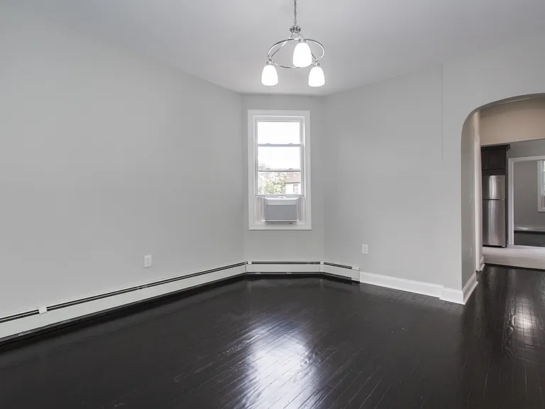 75 Wright Ave #3 — Photo 2