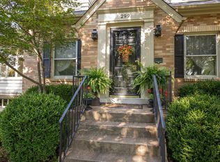 299 Elm Ave, Saint Louis, MO 63122
