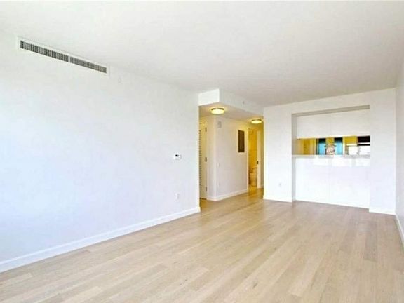 2nd image of 13835 39th Ave