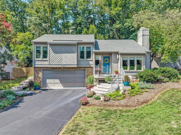 2523 Hollowdale Dr, Roanoke, VA 24018