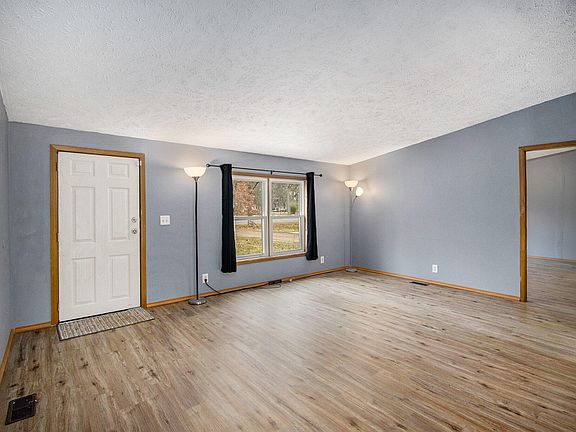 4th image of 4673T E U Ave