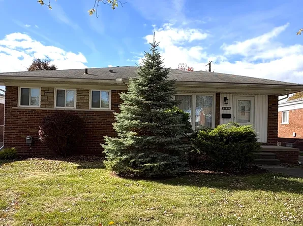 24655 Willowby Ave, Eastpointe, MI 48021