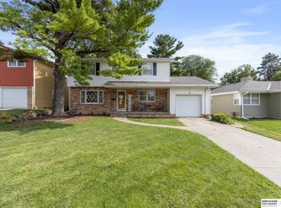 4927 Ruggles St, Omaha, NE 68104
