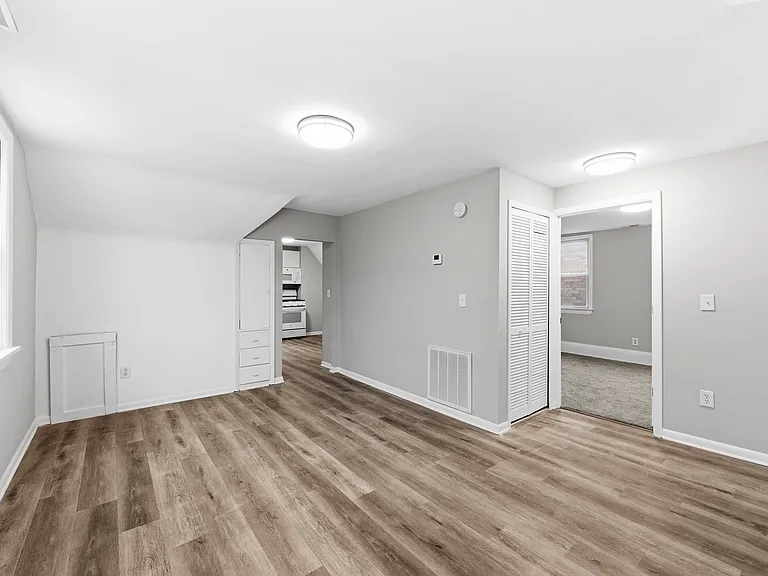 1930 Coltman Rd #4 — Photo 10