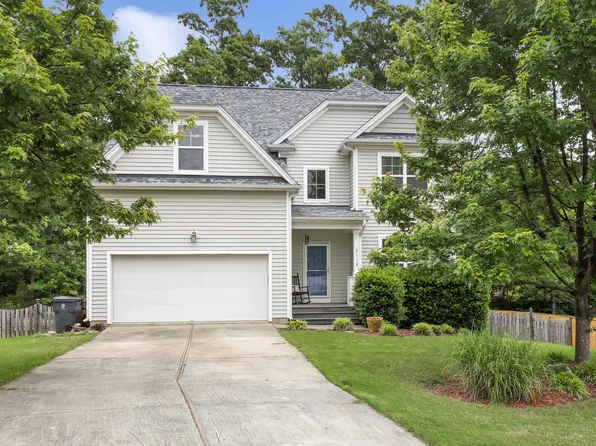 213 Holly Moor Ln, Holly Springs, NC 27540