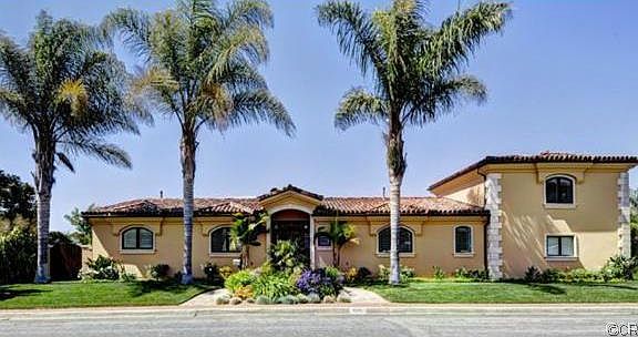 2nd image of 625 Calle Miramar