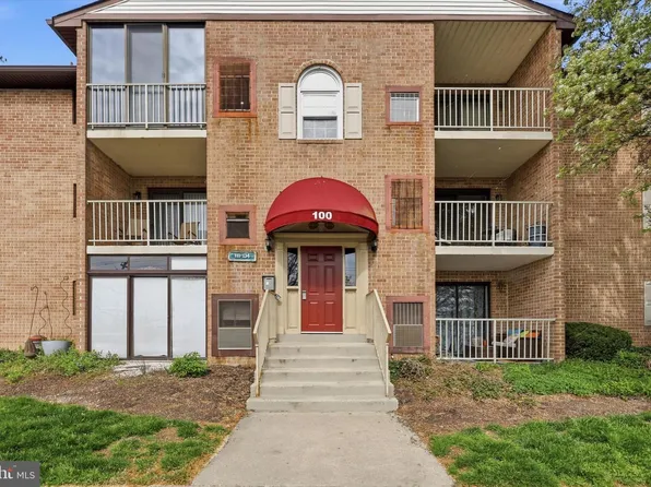 132 Governor House Cir #9, Wilmington, DE 19809