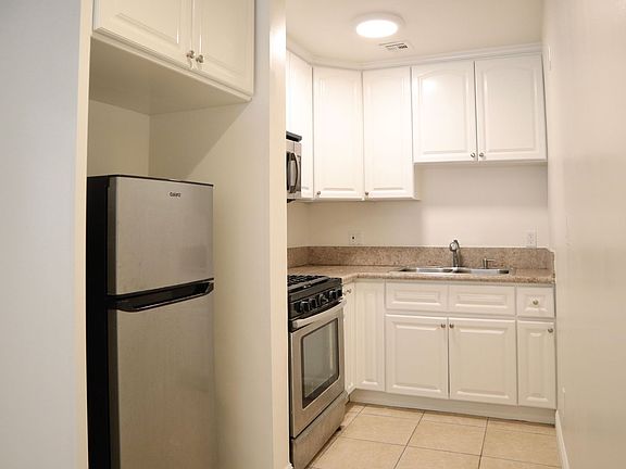 4th image of 8655 W Pico Blvd APT 4