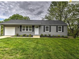 9515 Grandview St, Overland Park, KS 66212