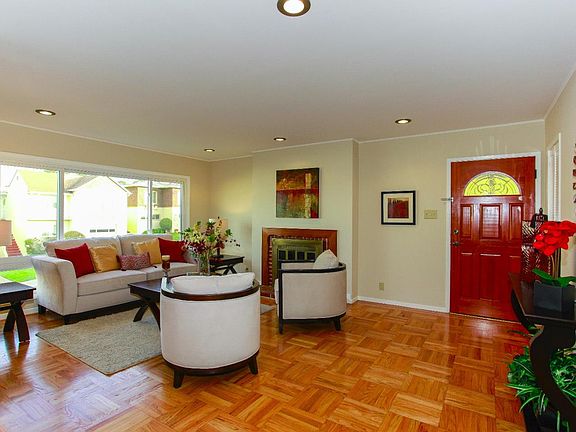 2nd image of 48 Lake Meadow Dr