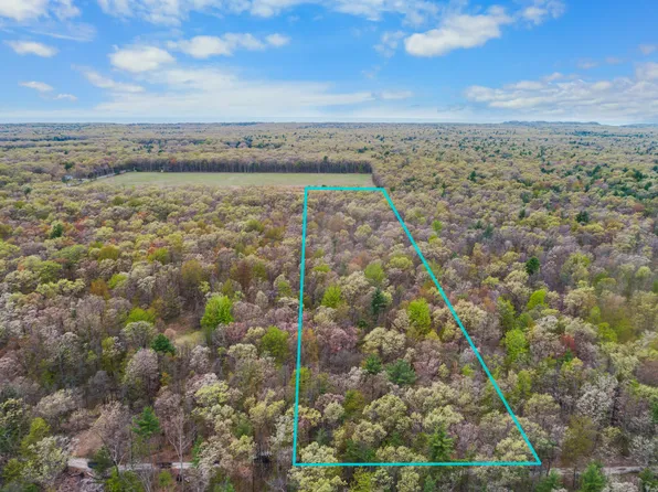 Simonelli Rd, Muskegon, MI 49445