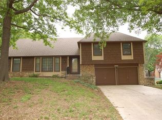 9737 Larsen St, Overland Park, KS 66214