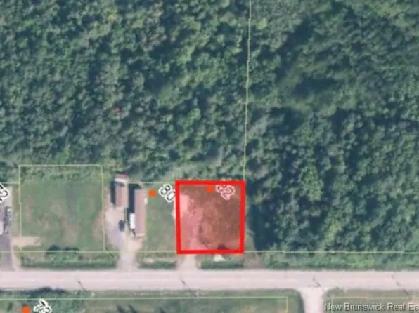 82 Martin Rd, Sainte Anne De Madawaska, NB E7E 1G7